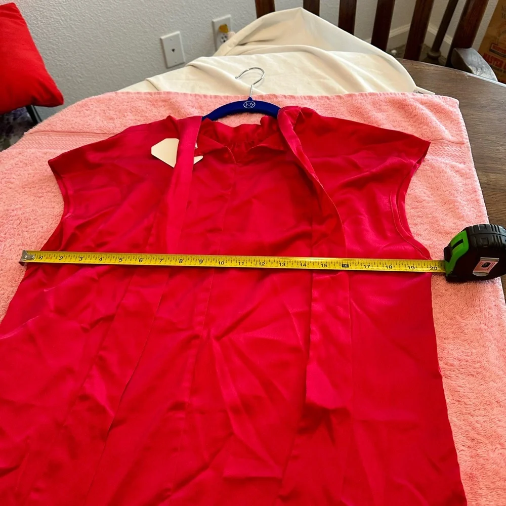 Satin Red Blouse. Size L- Brand - Soly Hux - Picture 4 of 6